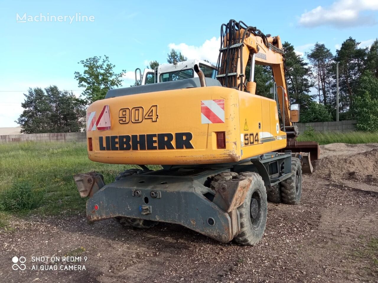 Escavatore Gommato LIEBHERR 904 C In Vendita Polonia Brzeziny UB28452