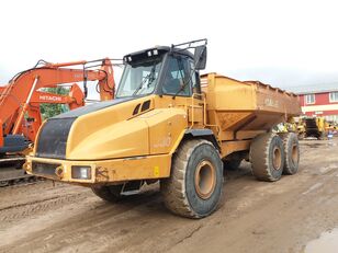 dumper articolato Case 330