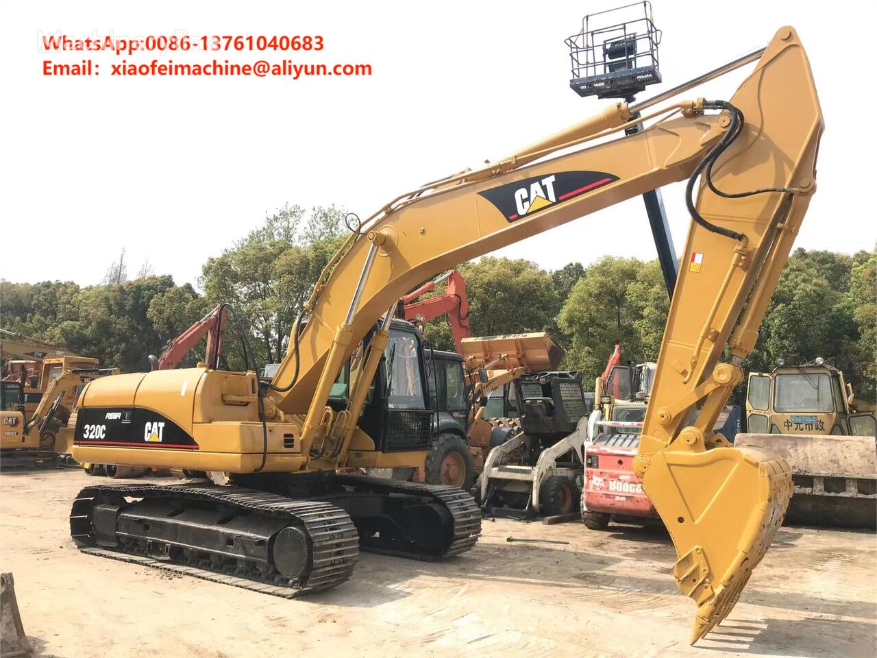 escavatore cingolato Caterpillar 320C