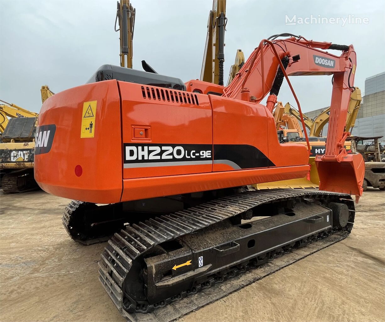 escavatore cingolato Doosan DX220LC-9E nuovo