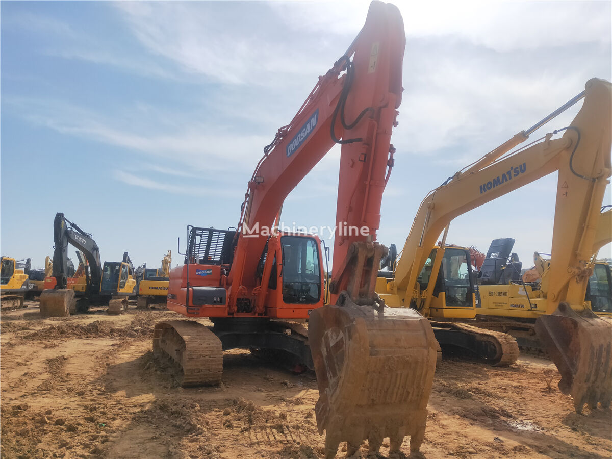 escavatore cingolato Doosan DX225LC