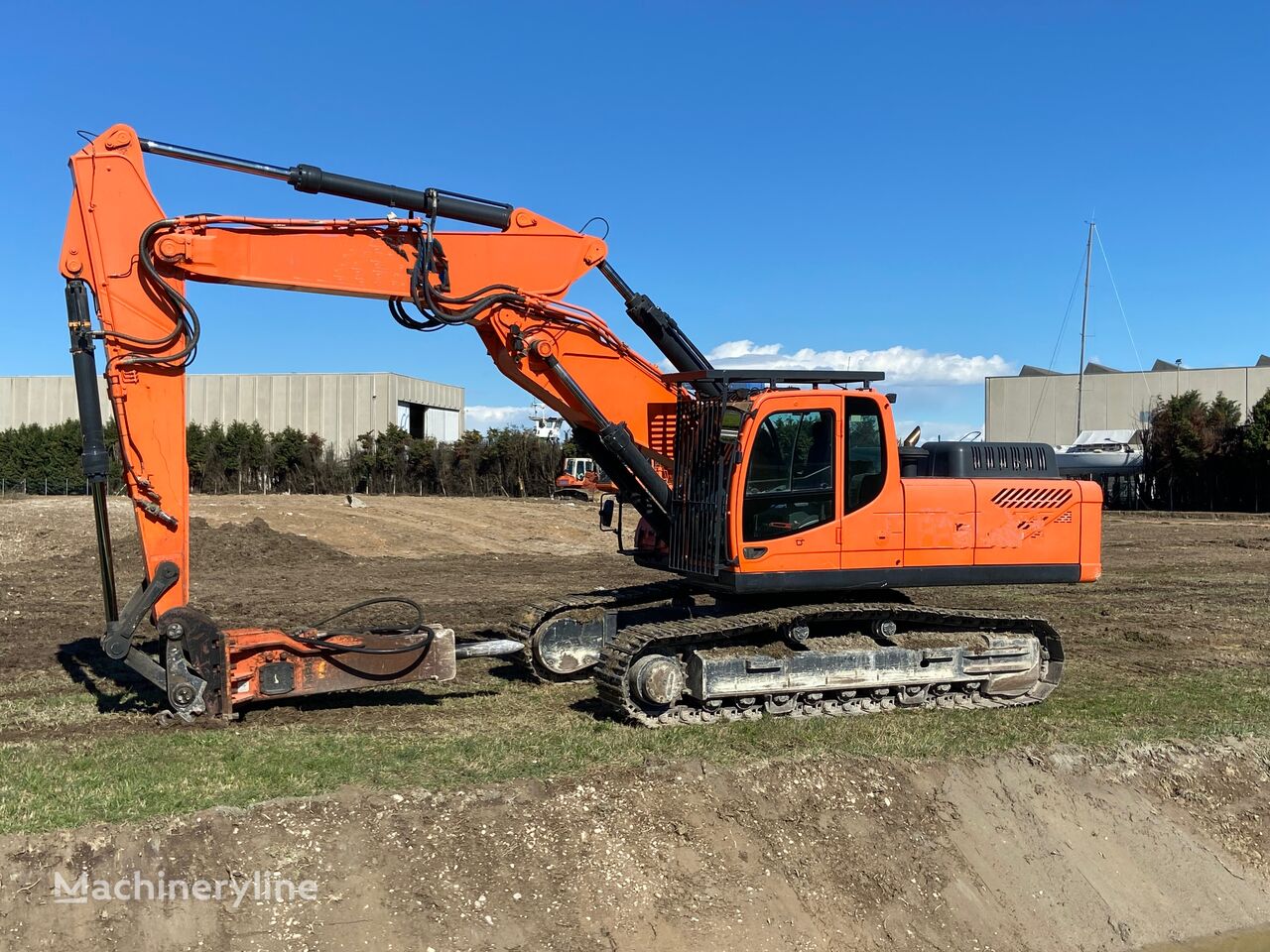 escavatore cingolato Hyundai ROBEX 320NLC-9