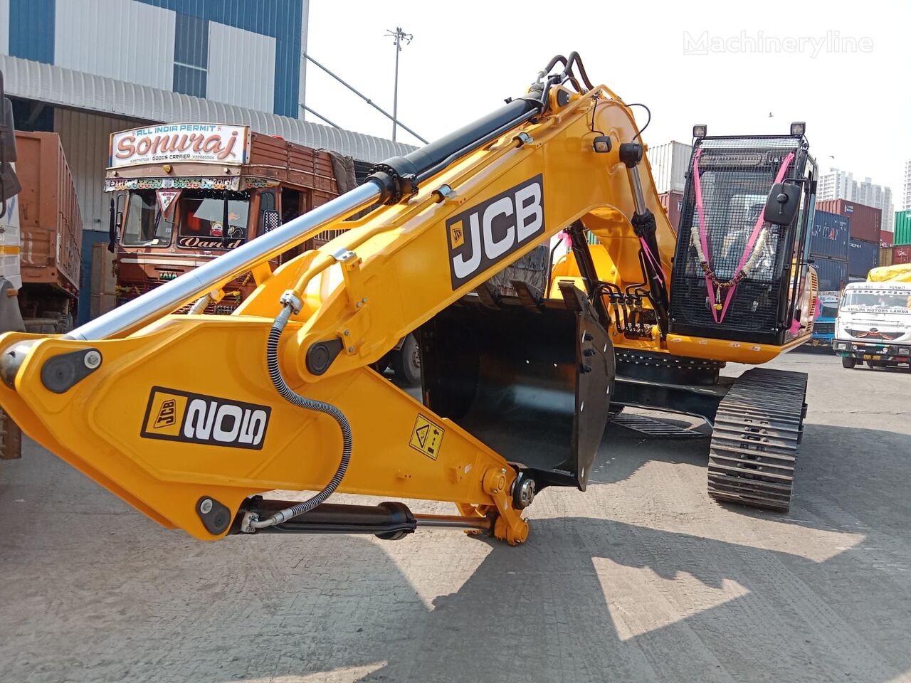 escavatore cingolato JCB JS 200 nuovo