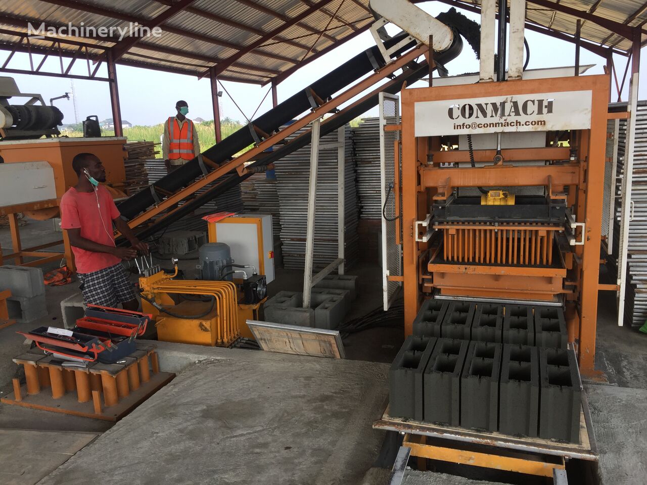 macchina per produzione blocchi di cemento Conmach BlockKing-12MS Concrete Block Making Machine - 4.000 units/shift nuova