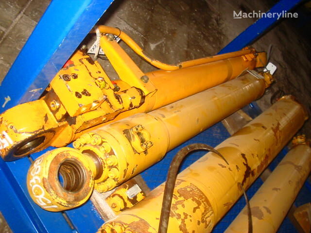 cilindro idraulico Etec 825 per escavatore Etec 825