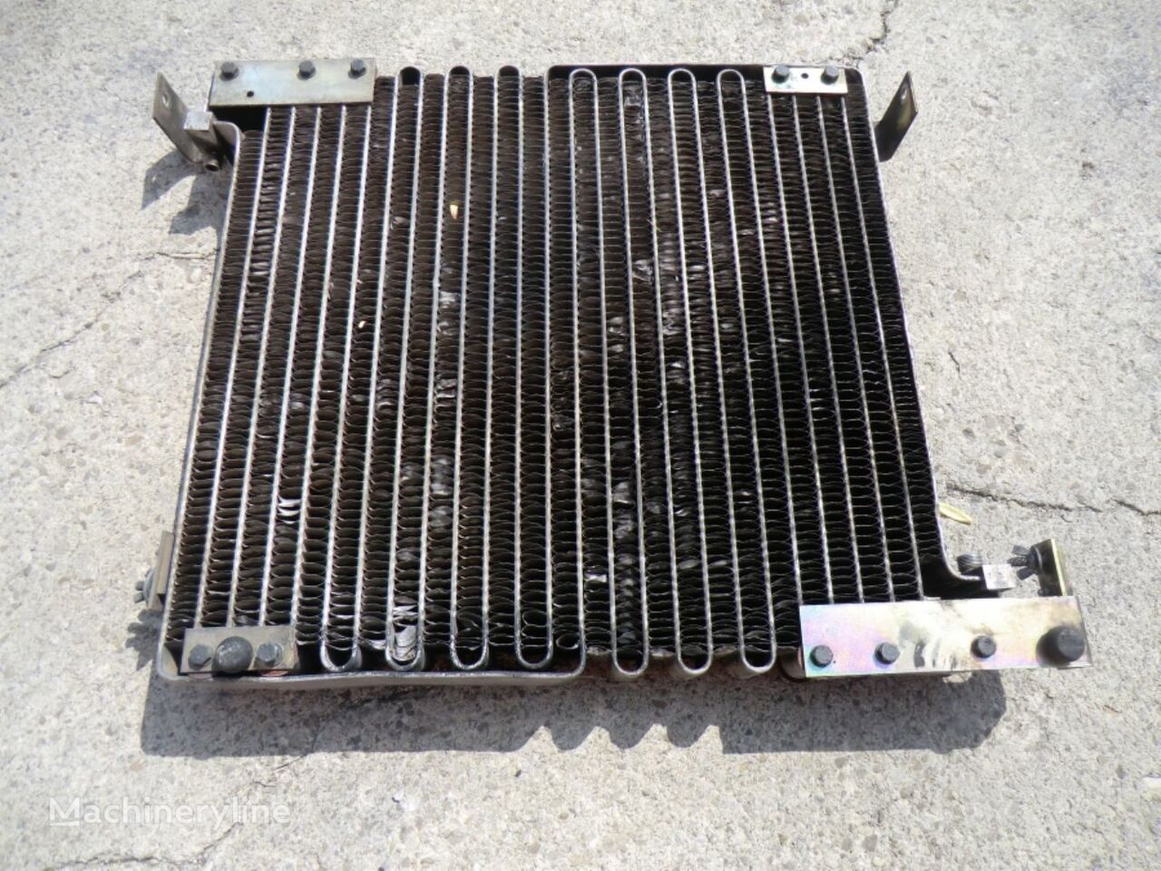 radiatore aria condizionata AIR CONDITIONING CONDENSER 1587964 per pala gommata Volvo L120C 11757