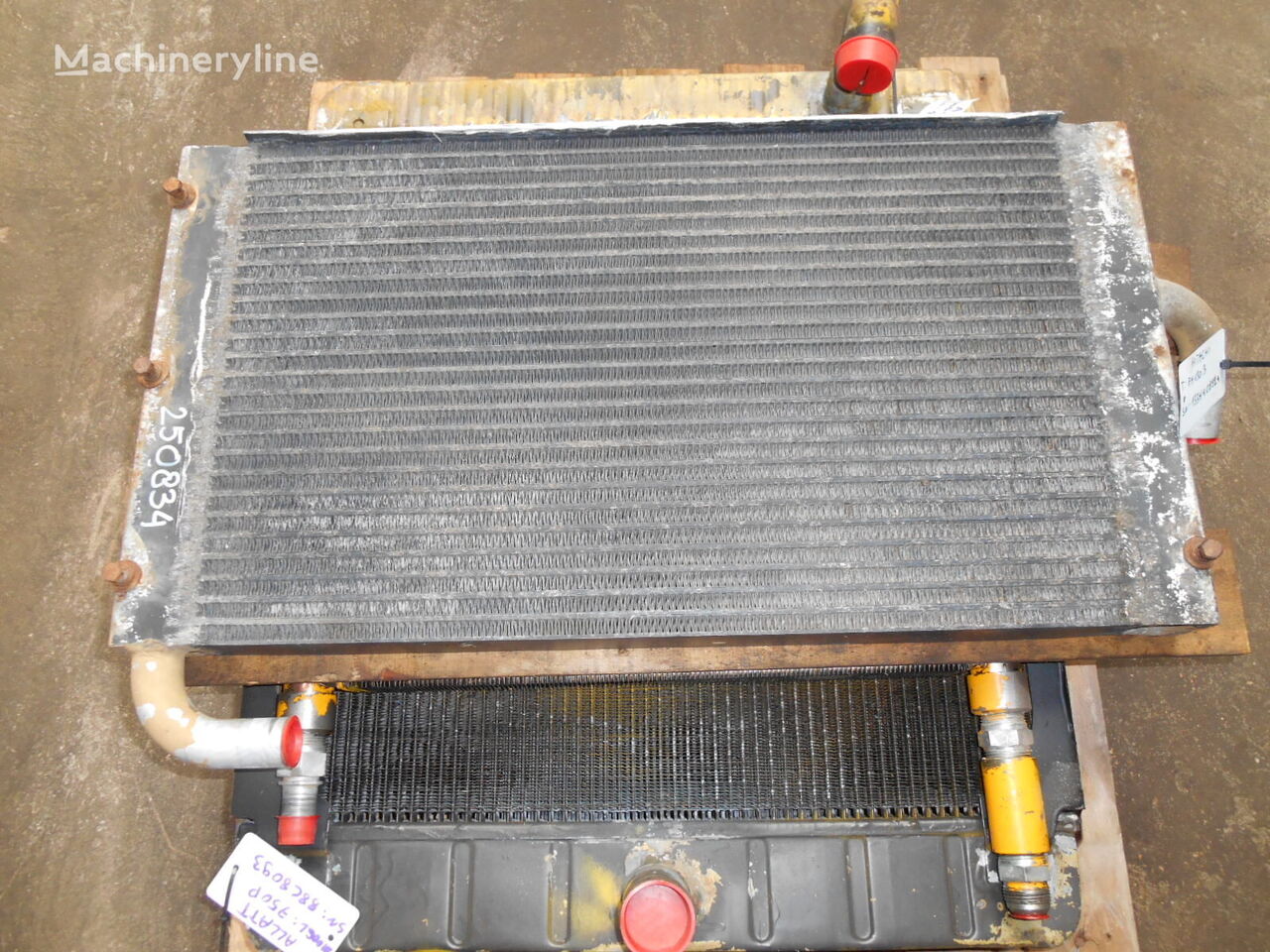 radiatore di raffreddamento motore Fiat-Hitachi 404291000 per escavatore Fiat-Hitachi FH130-3