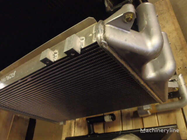 radiatore di raffreddamento motore New Holland T.Rad 1452-085-1000A LB05P00013S002 per escavatore New Holland E265